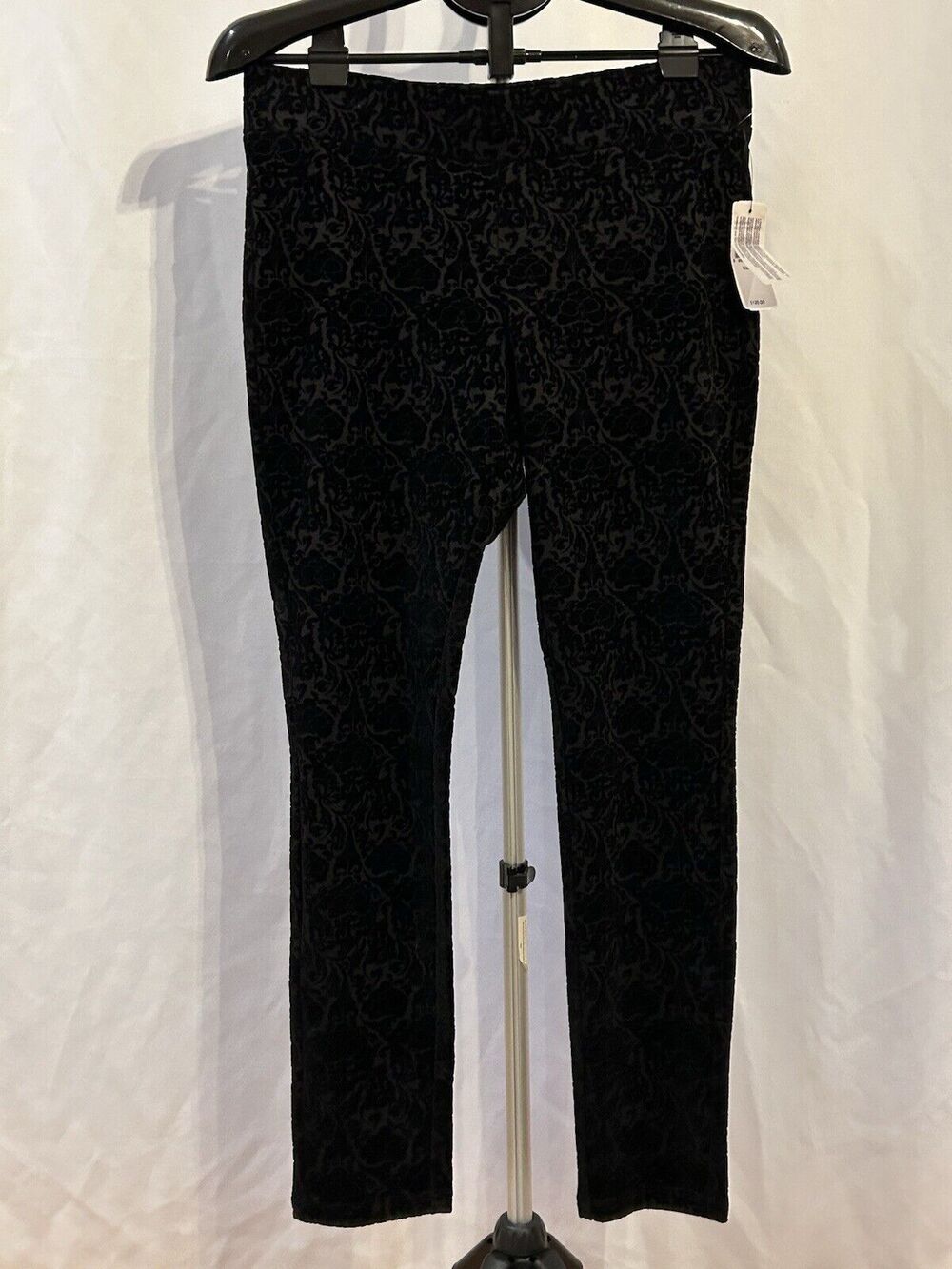 NYDJ Black Primrose Flocking Women's size 8P